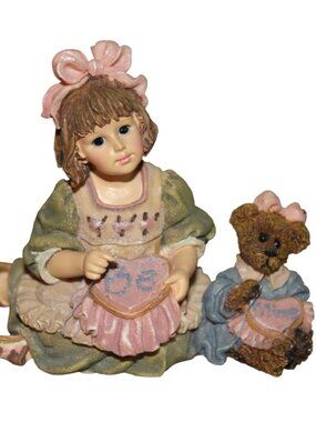 Boyds Bears Yesterdays Child Alyssa Caroline A Stitch in Time Figurine #3539